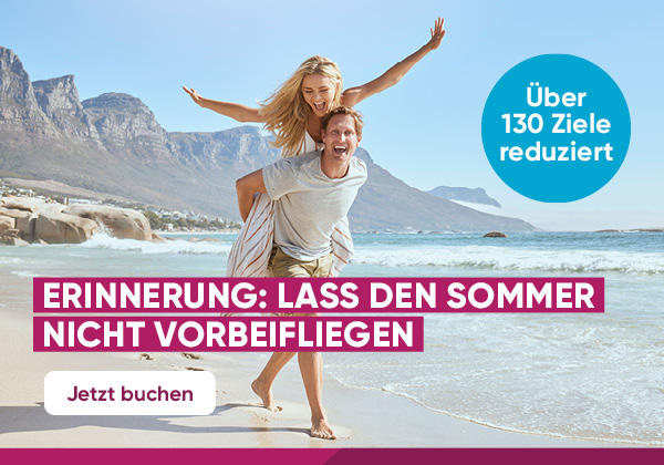 Ein Mann trÃ¤gt eine Frau auf dem RÃ¼cken am Strand. Jetzt FlÃ¼ge buchen.